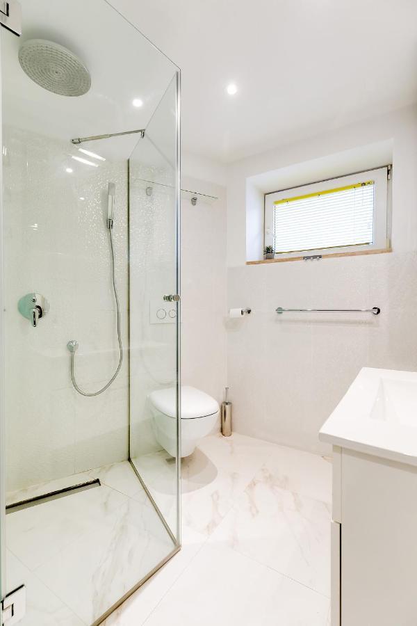 רוביני Apartment In The Heart Of Carera Street מראה חיצוני תמונה